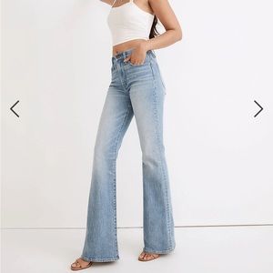 NWOT Madewell Petite Perfect Vintage Flare Jean in Delavan Wash / PETITE 25